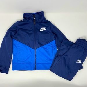 Toddler boy Nike track suit .
